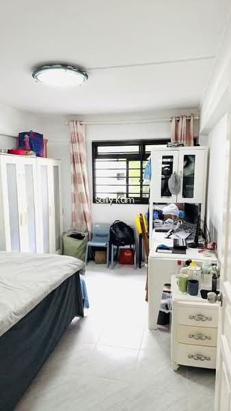 302 CLEMENTI AVENUE 4 photo 3