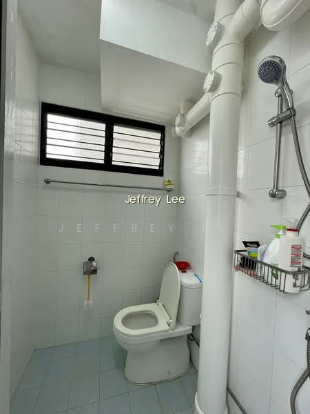 182 ANG MO KIO AVENUE 5 photo 5