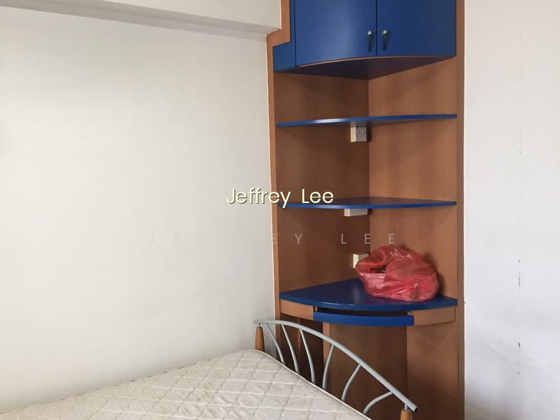 190B RIVERVALE DRIVE image 1 of 8