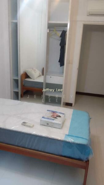 470C UPPER SERANGOON CRESCENT image 1 of 3