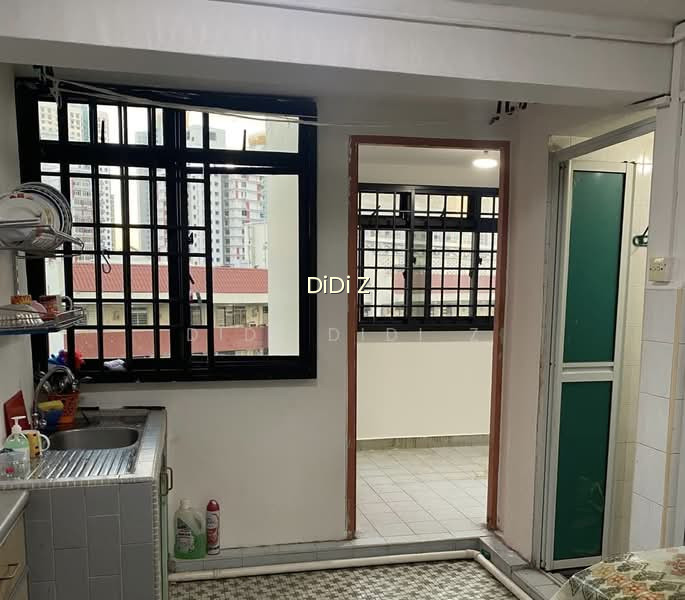53 LORONG 5 TOA PAYOH photo 2
