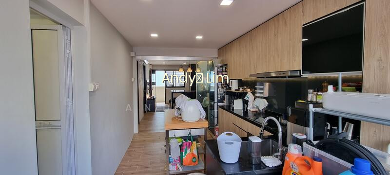 335A SMITH STREET photo 6