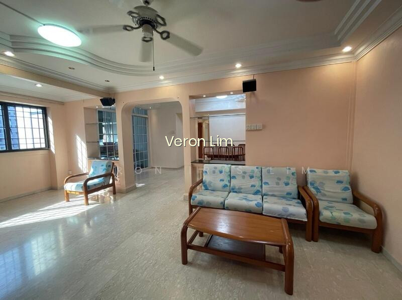725 WOODLANDS AVENUE 6 image 1 of 8