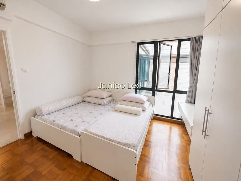REGENT GROVE photo 3