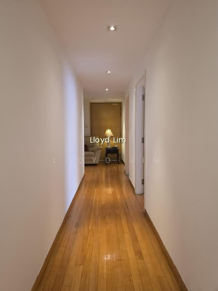 SUTTON PLACE photo 5