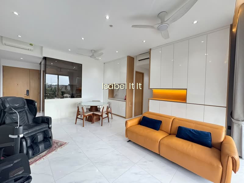 PEAK RESIDENCE image 1 of 10