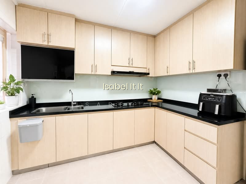 742 TAMPINES STREET 72 photo 3