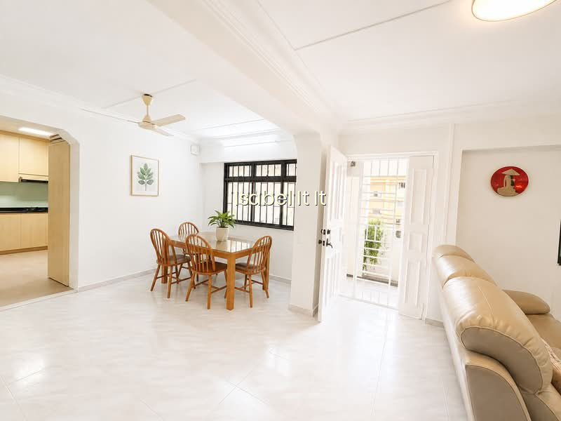 742 TAMPINES STREET 72 photo 5