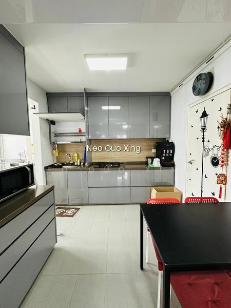 879B TAMPINES AVENUE 8 photo 5