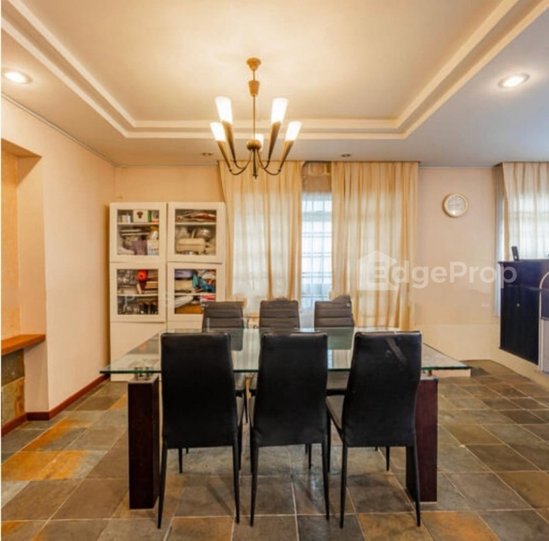 237 PASIR RIS STREET 21 photo 5