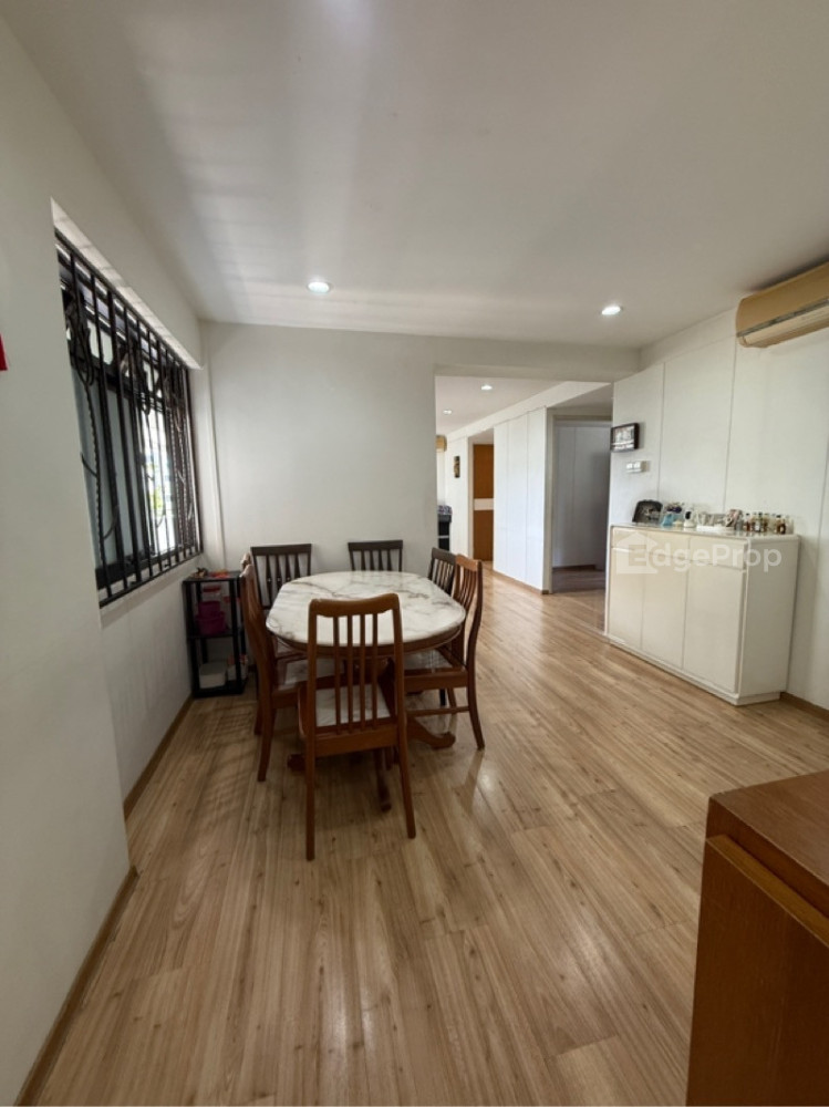 30 CASSIA CRESCENT photo 2
