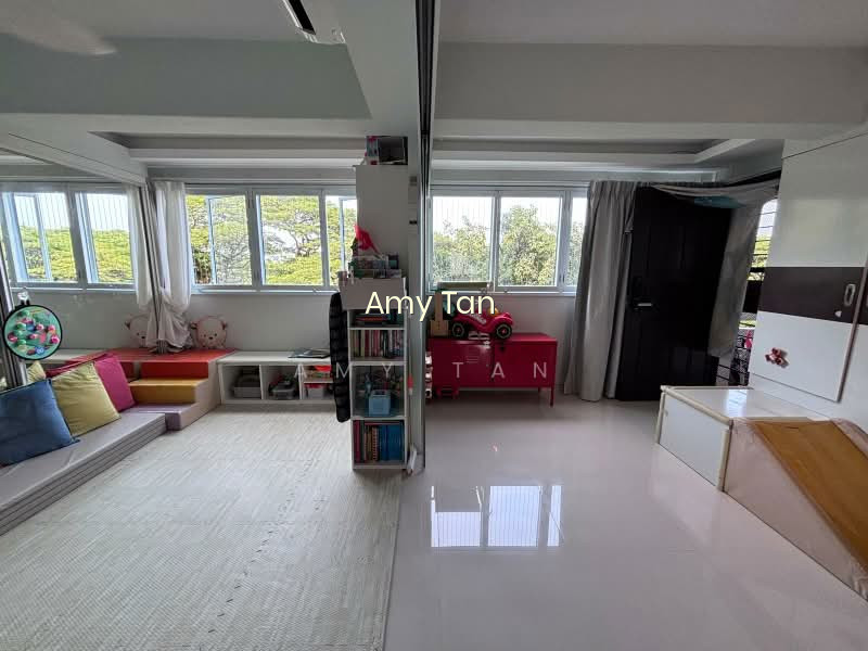 33 MARINE CRESCENT photo 3