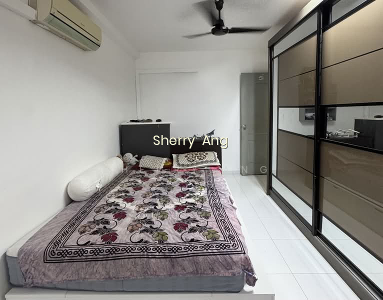 234 TAMPINES STREET 21 photo 3