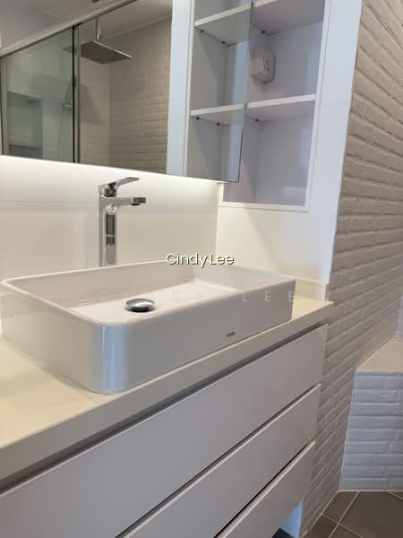 ROYAL COURT CONDO photo 4