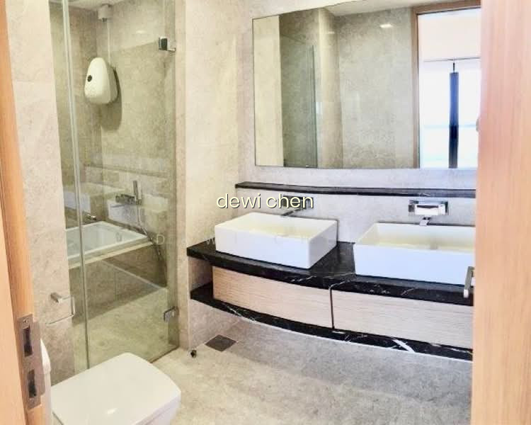 MARINA BAY RESIDENCES photo 4