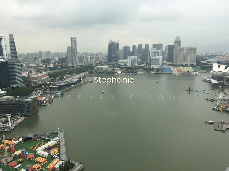 MARINA BAY RESIDENCES image 1 of 9