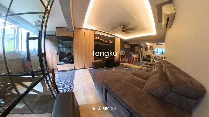 733 YISHUN AVENUE 5 image 1 of 10