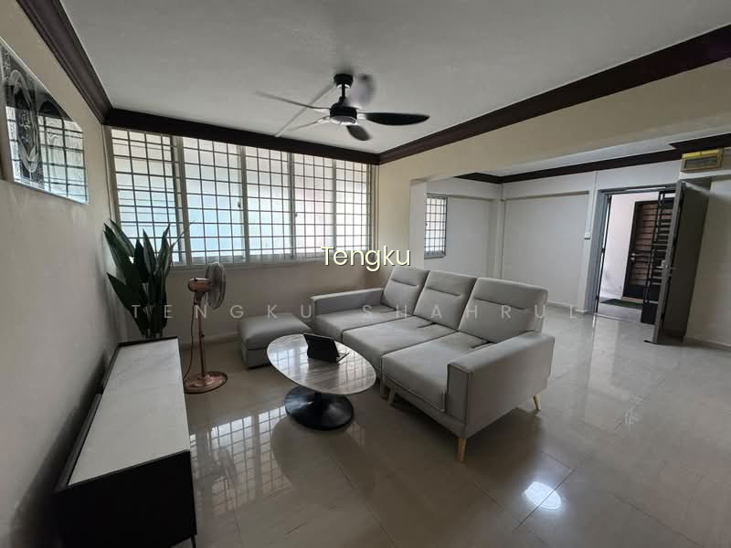 444 HOUGANG AVENUE 8 image 1 of 10