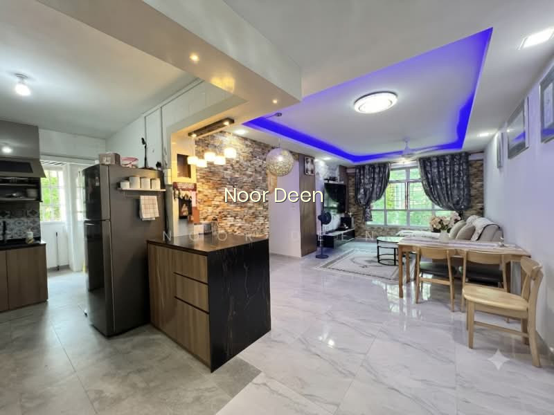 424D YISHUN AVENUE 11 image 1 of 9