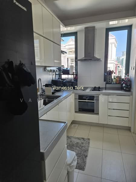 RIVERIA GARDENS 10