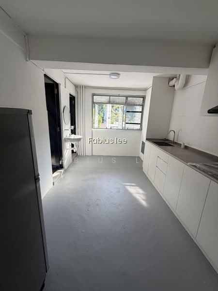 45 SIMS DRIVE photo 6