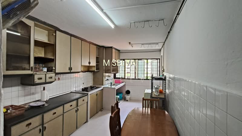 243 JURONG EAST STREET 24 photo 3