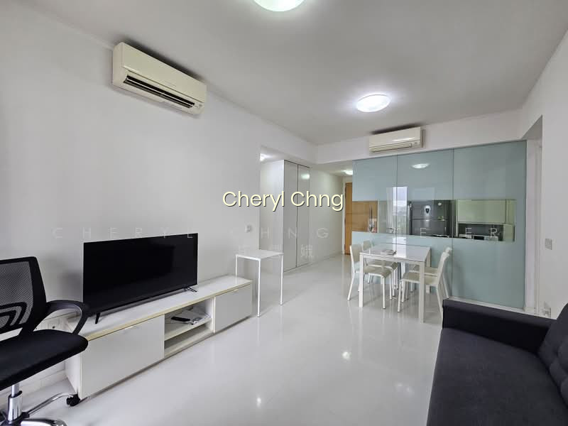 THE LAKEFRONT RESIDENCES photo 3