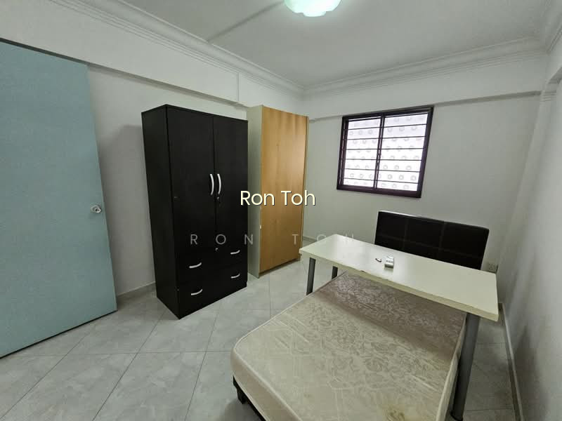 304 CLEMENTI AVENUE 4 photo 2