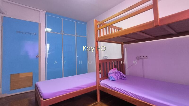 842 TAMPINES STREET 82 image 1 of 9