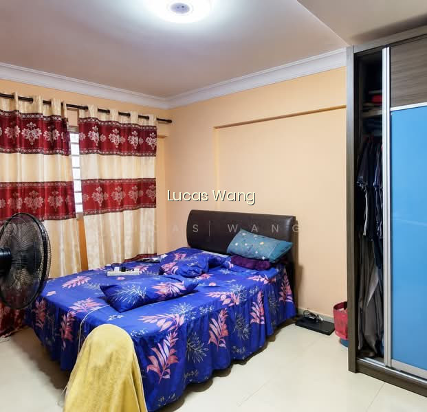 559 JURONG WEST STREET 42 photo 3