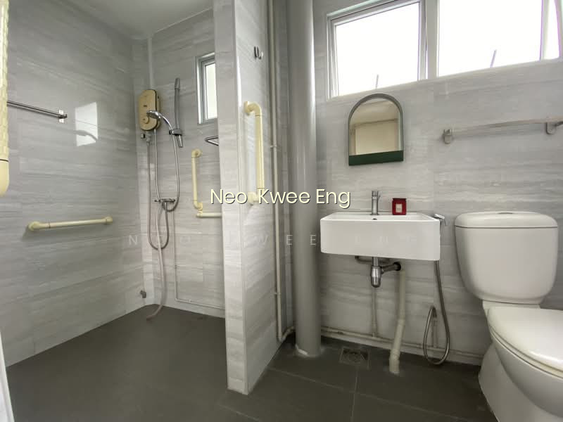 818 WOODLANDS STREET 82 photo 2