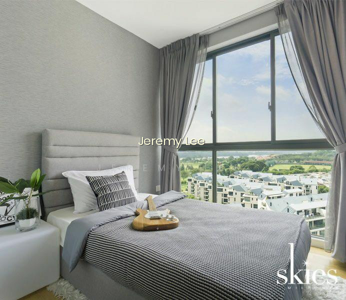 SKIES MILTONIA photo 5