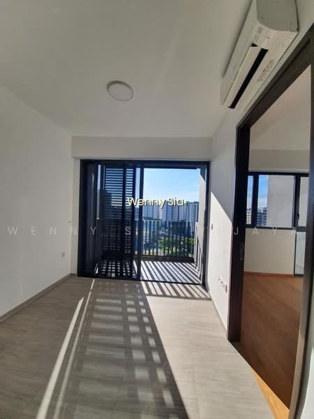 GRANDEUR PARK RESIDENCES photo 3