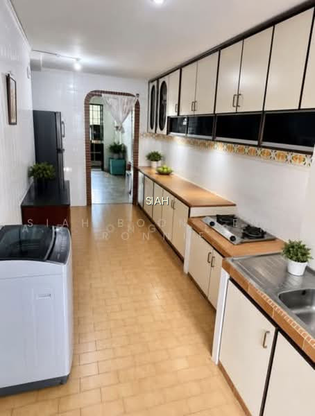 703 YISHUN AVENUE 5 photo 2