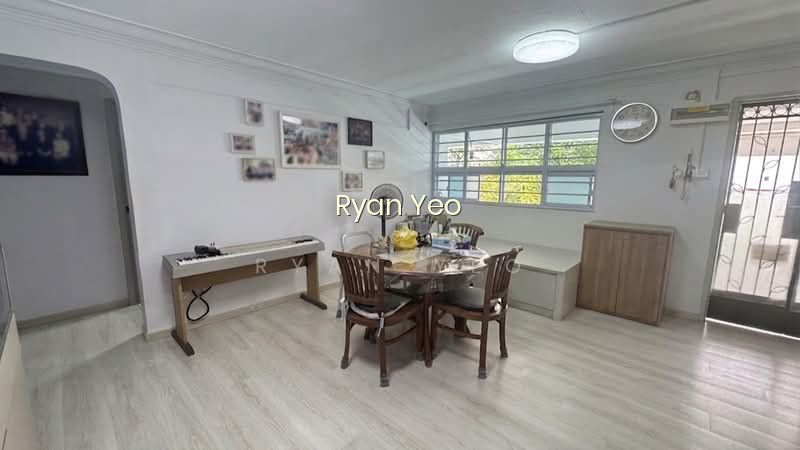414 HOUGANG AVENUE 10 image 1 of 10