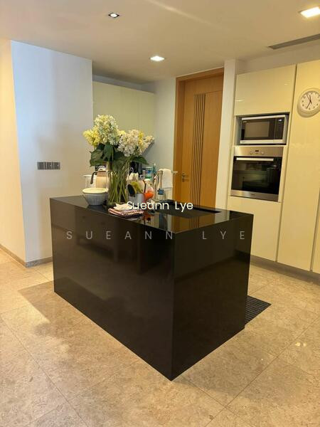 MARINA BAY SUITES photo 3