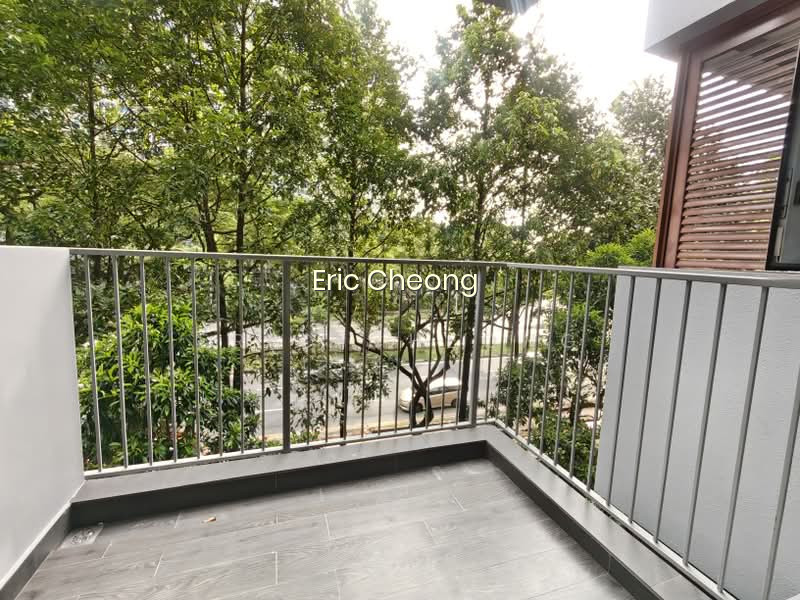 Q BAY RESIDENCES photo 2