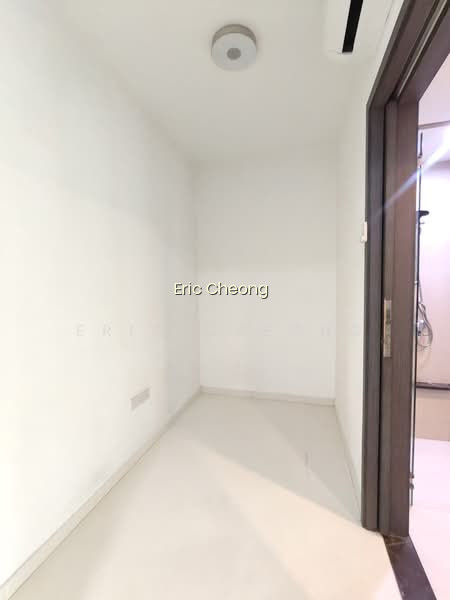 Q BAY RESIDENCES photo 5