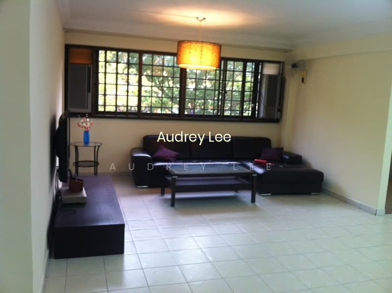 329 SERANGOON AVENUE 3 image 1 of 5