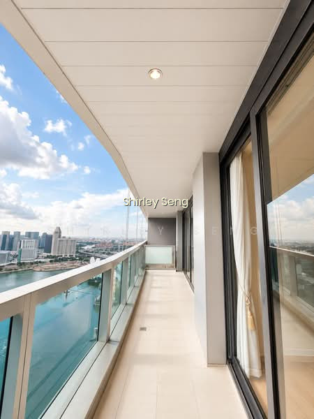 MARINA BAY RESIDENCES image 1 of 10