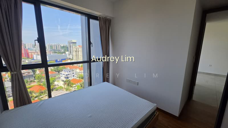 STIRLING RESIDENCES photo 6