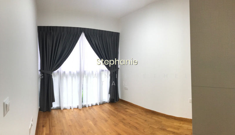SOPHIA HILLS photo 2