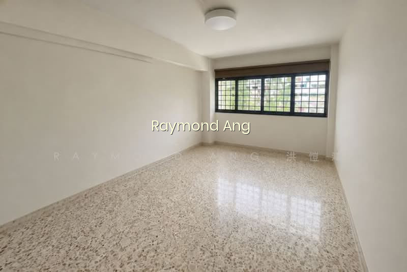 110 ALJUNIED CRESCENT photo 2