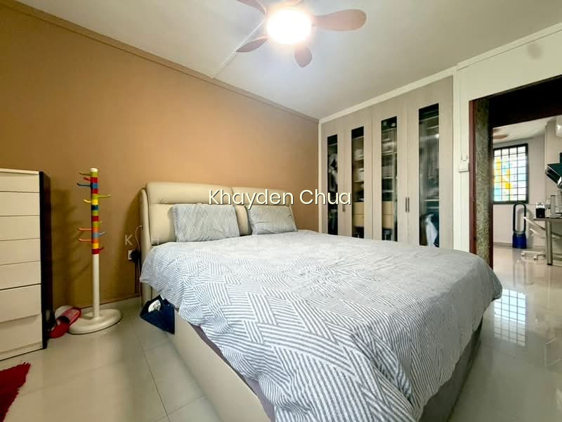 234 SERANGOON AVENUE 3 photo 5