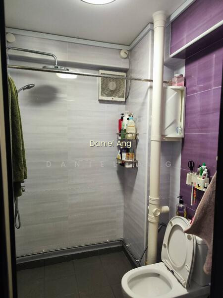 100 WHAMPOA DRIVE photo 5