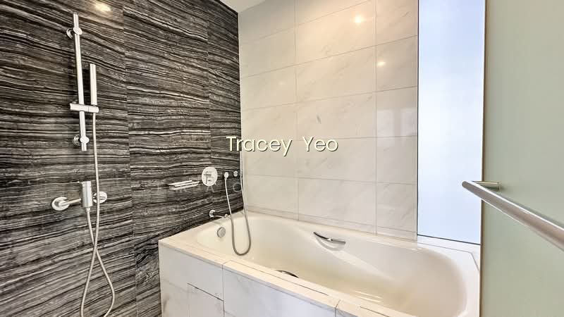 WATERFRONT ISLE 10