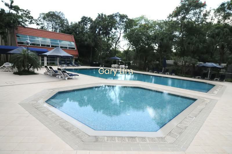 BEVERLY HILL photo 5