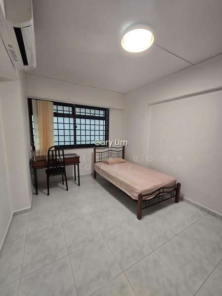 312 SEMBAWANG DRIVE photo 6