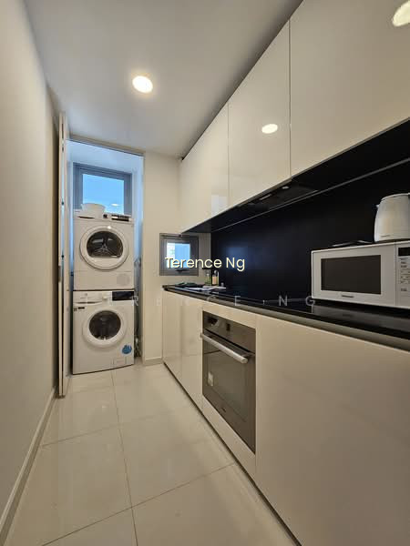 26 NEWTON photo 2