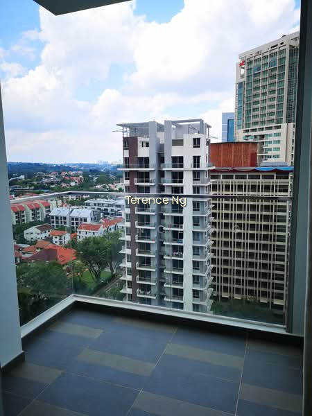 26 NEWTON photo 6